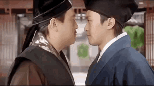 tenor.gif