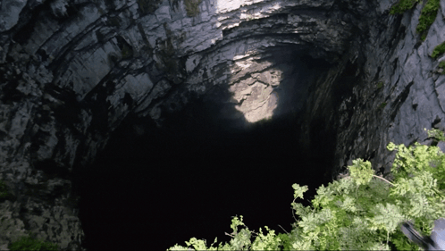 jump-cave.gif