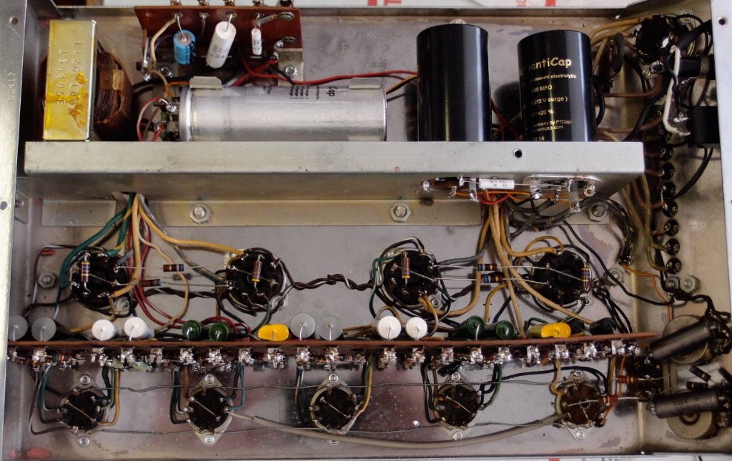 McIntosh-MC225-inside-2.jpg