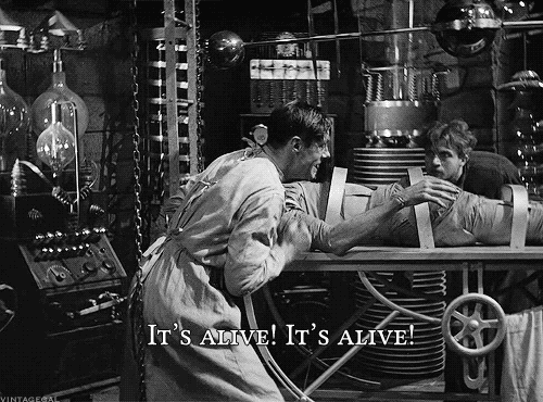 wpid-frankenstein-its-alive-scene.gif