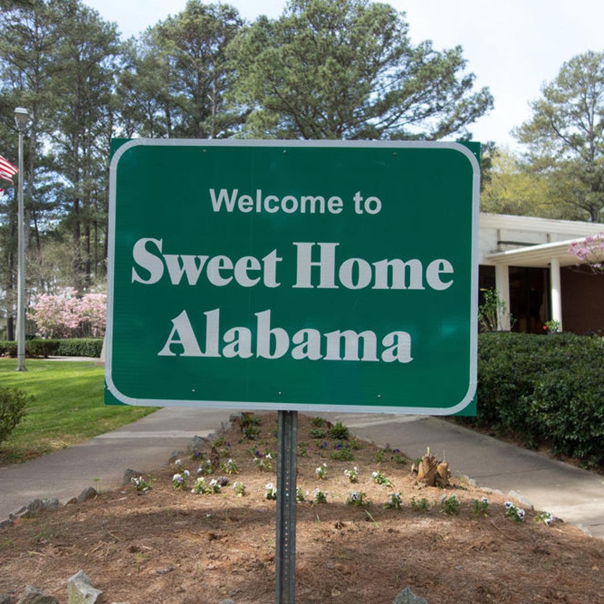 Welcome-to-sweet-home-Alabama-meme-3.jpg