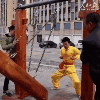 tenor.gif