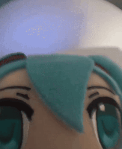 meeku-doorbell-stare.gif