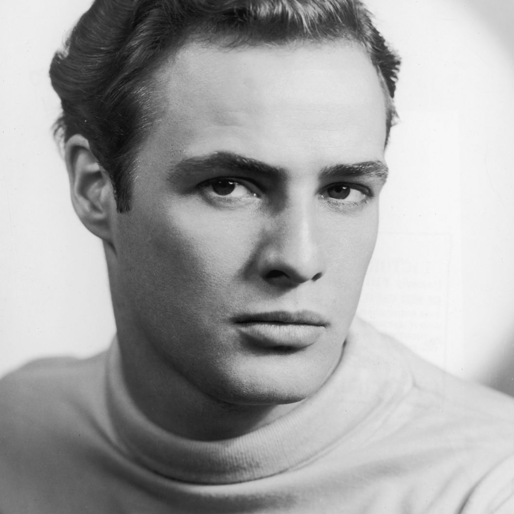 1c68def45fde45debfbbbf5676c8d46d92-19-men-in-sweaters-marlon-brando.2x.rsquare.w529.jpg