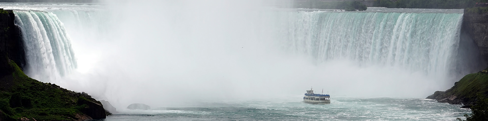 niagara-falls-boat-ride-1920x478-250k.jpg