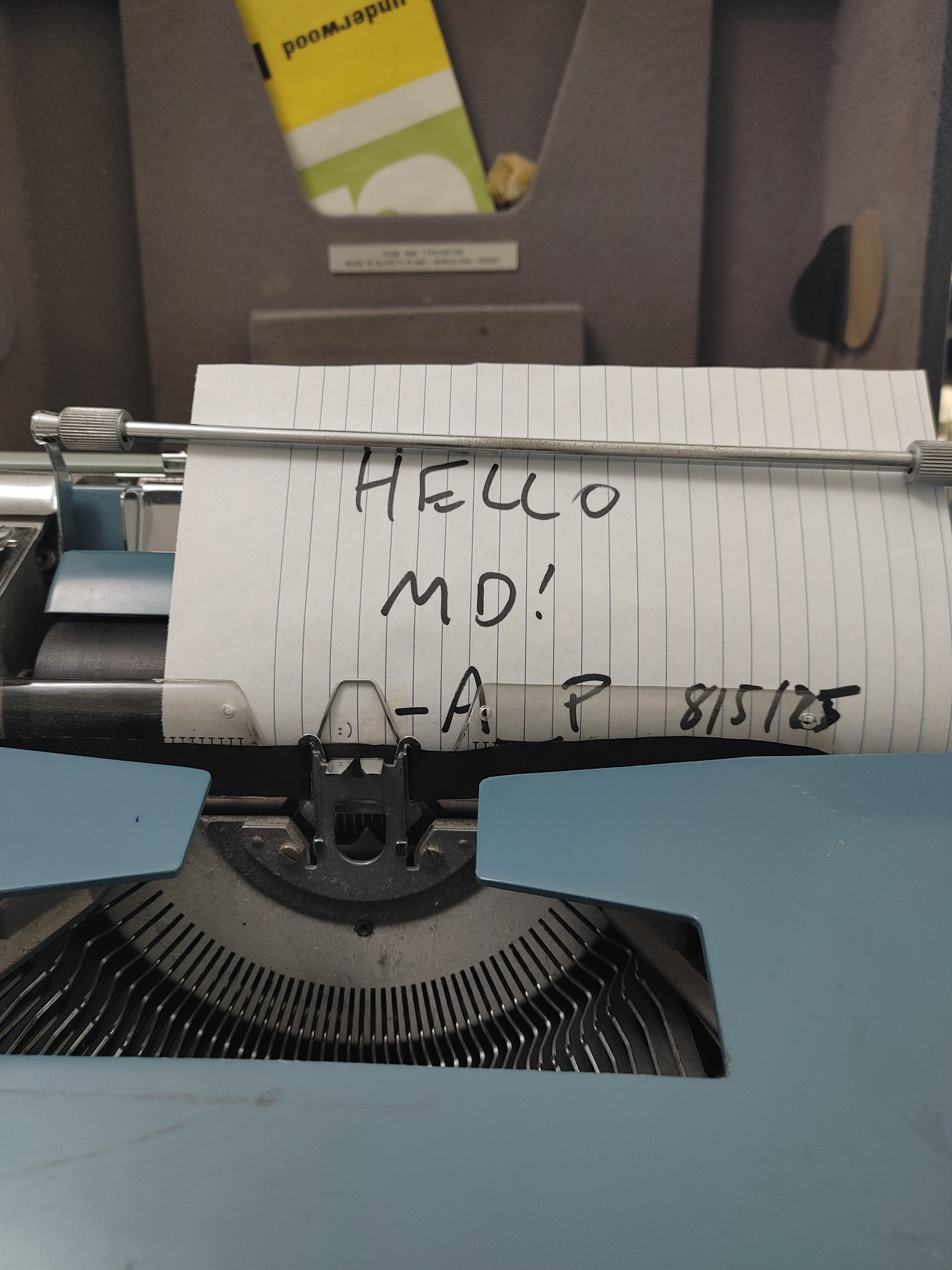 hQXpybu.jpg