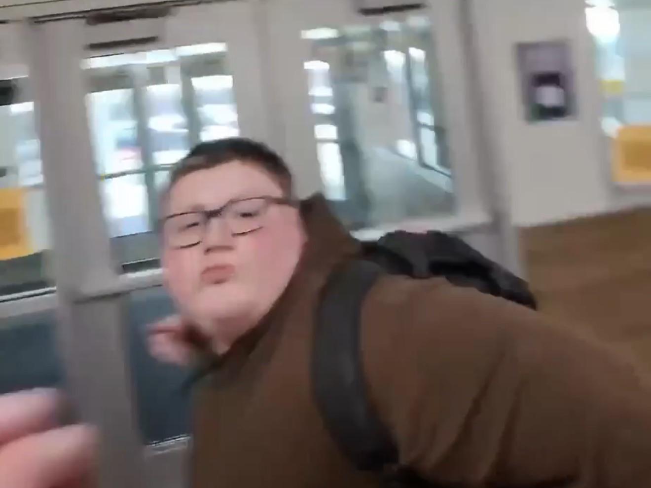 8x6t2cjxvdjg1.jpeg