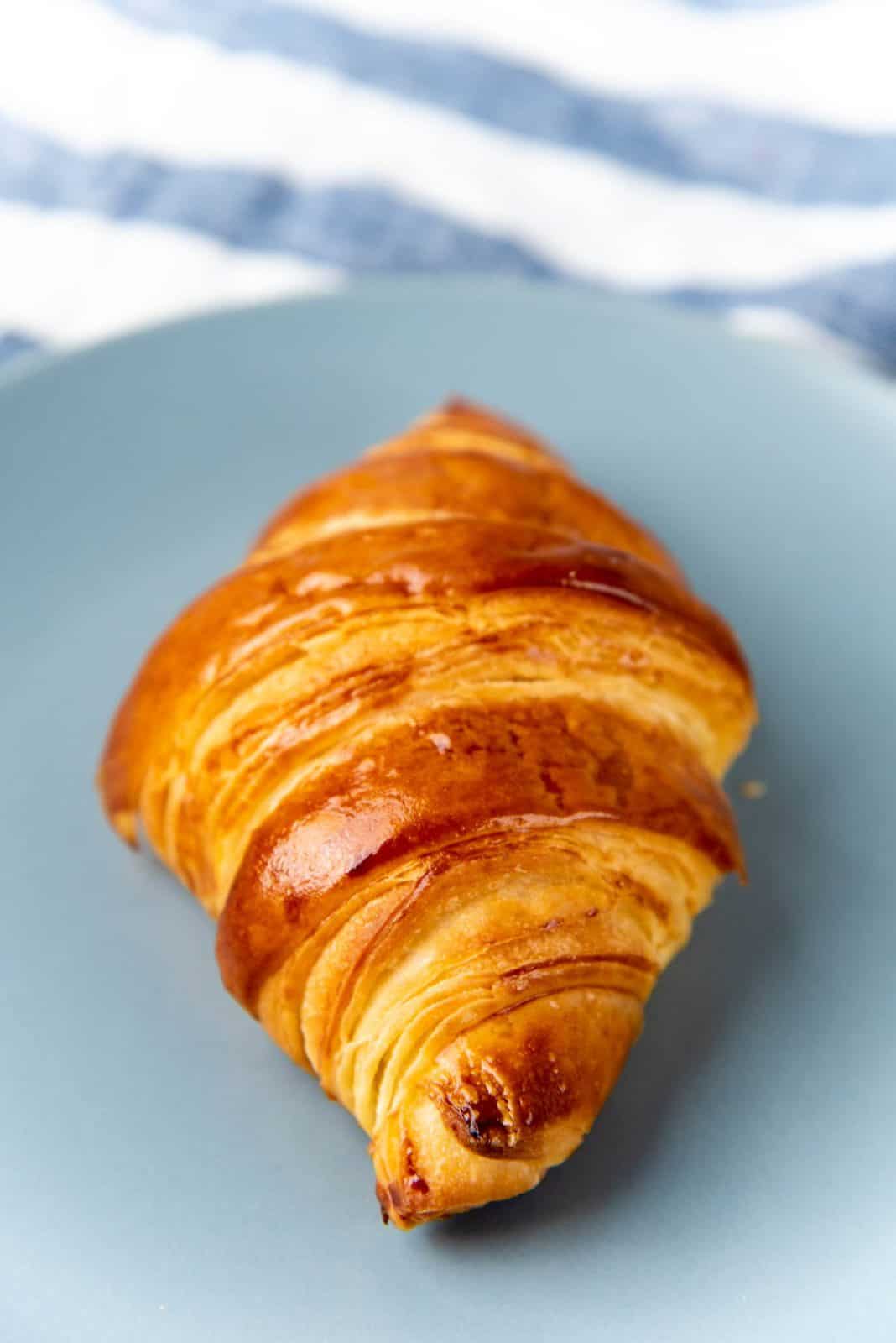 French-Croissants-2522-1367x2048.jpg