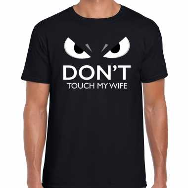 dont-touch-my-wife-t-shirt-zwart-heren-met-gemene-ogen.jpg