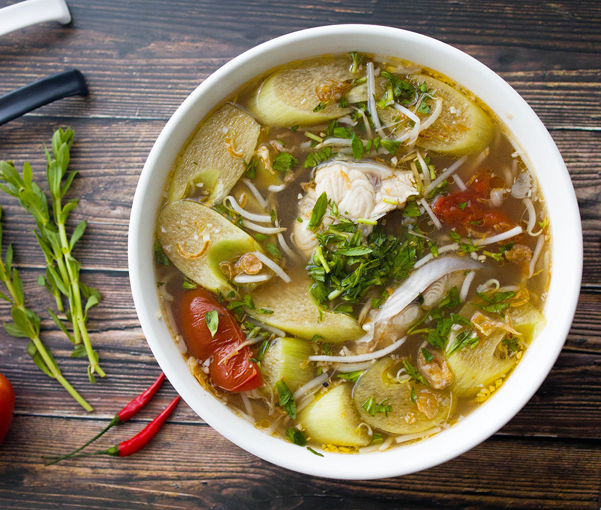 canh-chua-ca-vietnamese-soup-l2.jpg