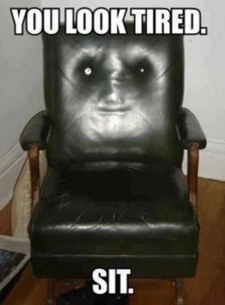 faker-weldi-creepy-chair.jpg
